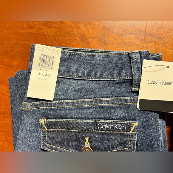 Calvin Klein boot cut jeans 2 Pairs size 6x30 New - Picture 2 of 7